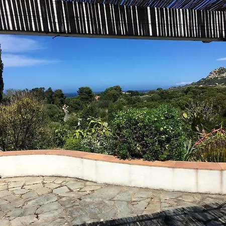 펜션 Maison Vue A Avec Terrasse Et Jardin Clos 루미오