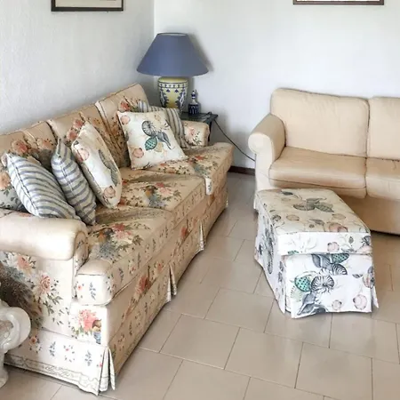 Maison Vue A Avec Terrasse Et Jardin Clos 펜션 *