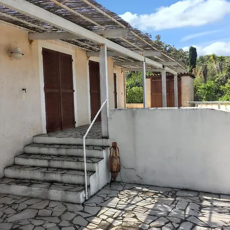 Maison Vue A Avec Terrasse Et Jardin Clos * Lumio (Corsica)