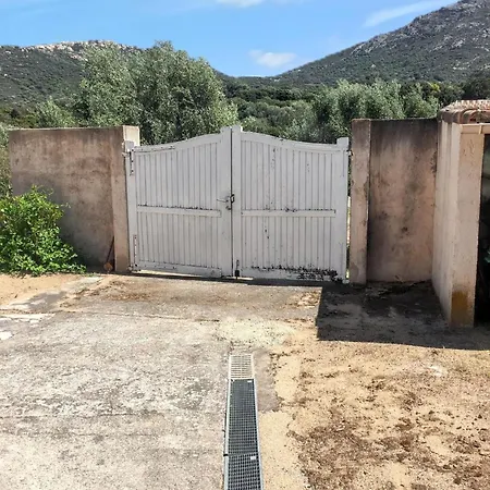 Maison Vue A Avec Terrasse Et Jardin Clos 루미오