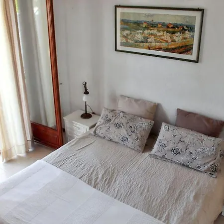 Maison Vue A Avec Terrasse Et Jardin Clos 펜션 *