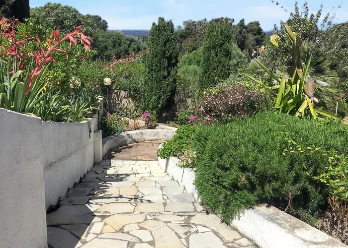 Maison Vue A Avec Terrasse Et Jardin Clos Holiday home *