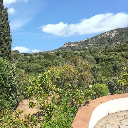 Maison Vue A Avec Terrasse Et Jardin Clos *