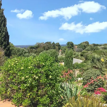 Maison Vue A Avec Terrasse Et Jardin Clos