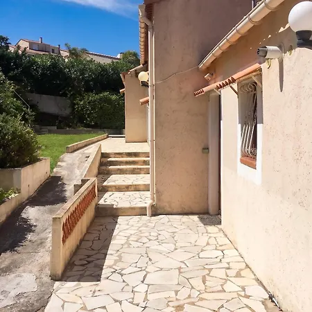 Prázdninový dům Maison Vue A Avec Terrasse Et Jardin Clos