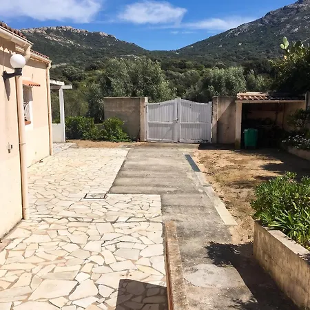 Maison Vue A Avec Terrasse Et Jardin Clos *