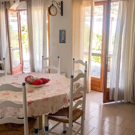 Prázdninový dům Maison Vue A Avec Terrasse Et Jardin Clos *