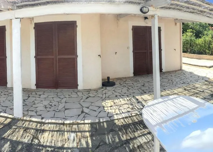 Holiday home Maison Vue A Avec Terrasse Et Jardin Clos *