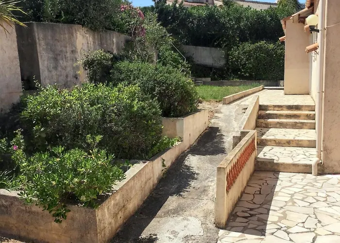 Maison Vue A Avec Terrasse Et Jardin Clos