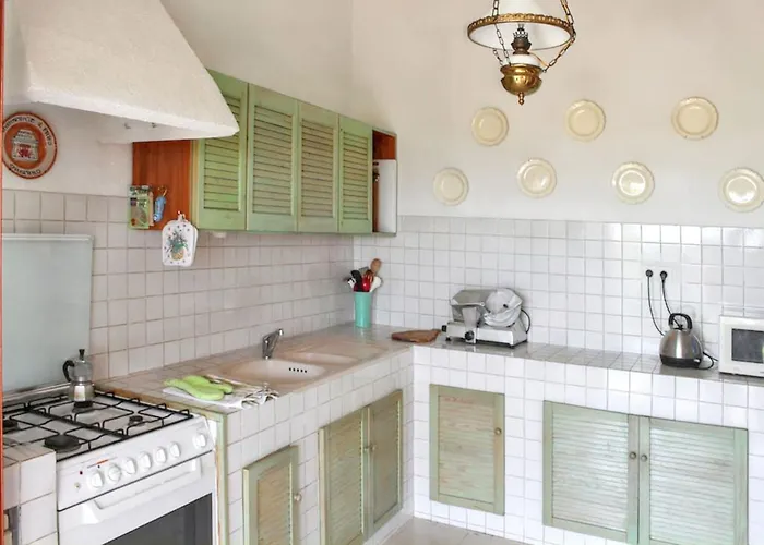 Maison Vue A Avec Terrasse Et Jardin Clos *