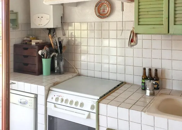 Maison Vue A Avec Terrasse Et Jardin Clos *