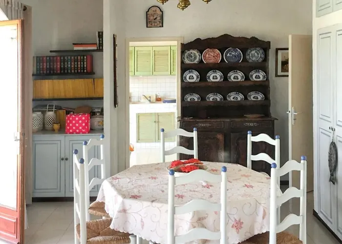 Maison Vue A Avec Terrasse Et Jardin Clos * Lumio (Corsica)